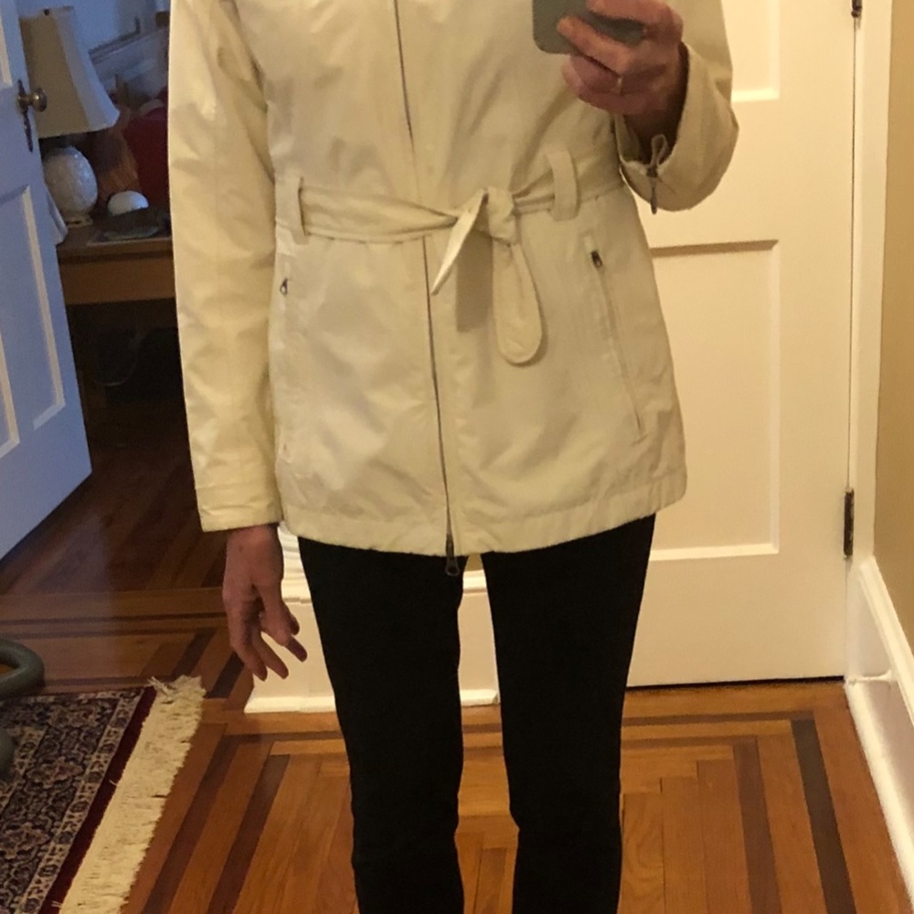 North Face and scarf nwt Size SP,   Bonus offer free 2 tone North Face scarf.